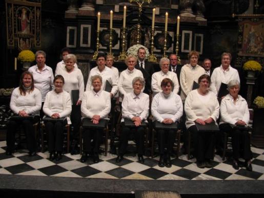 16.12.2008 - optreden in de Sint-Annakerk. Klaar voor het opluisteren van de viering