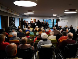 09.12.2023 Kerstconcert voor de bewoners van WZC Ten Boomgaarde Sint-Michiels